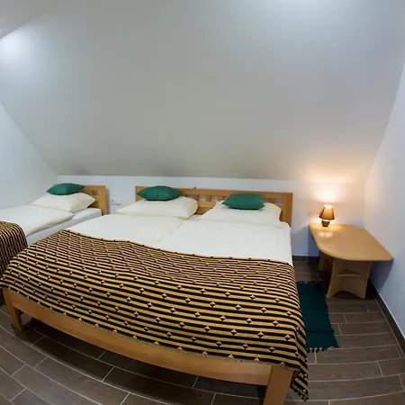 Appartamento Apartmaji Smogavc