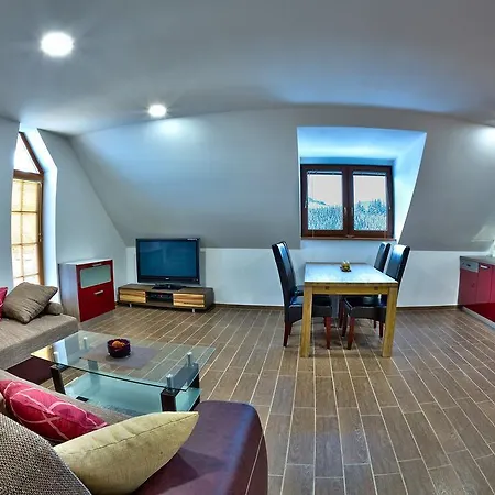 Appartamento Apartmaji Smogavc